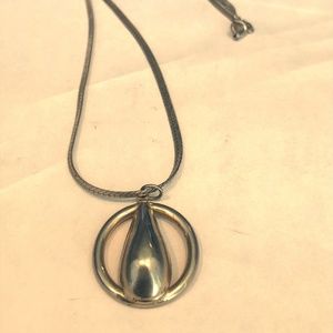 Vintage gold tone necklace